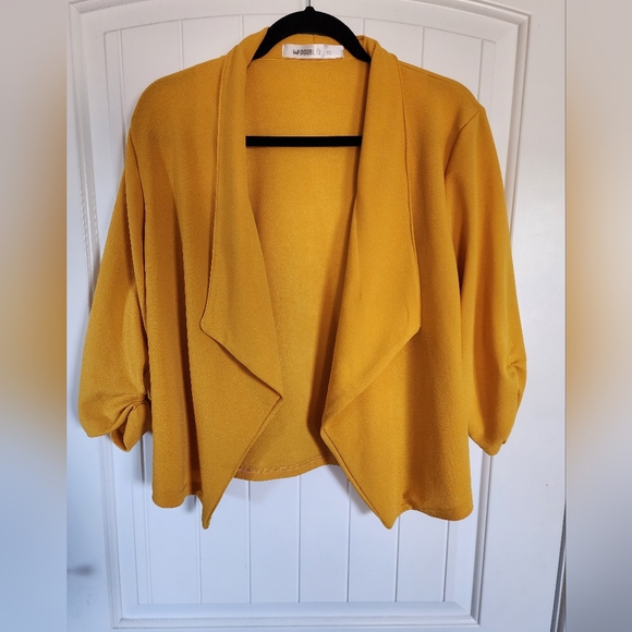 Gold waterfall style blazer - Picture 2 of 5